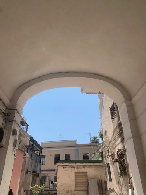 Androne palazzo d'epoca San GIovanni a Teduccio (NA)